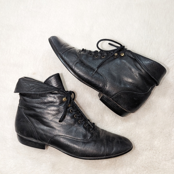 Maine Woods Black Leather Witchy Granny Leather Fold Over Booties 8 VTG - Picture 2 of 8